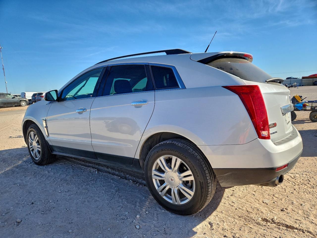 2012 CADILLAC SRX photo 2
