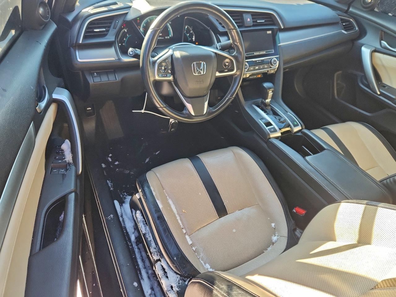 2016 HONDA CIVIC EXL photo 8
