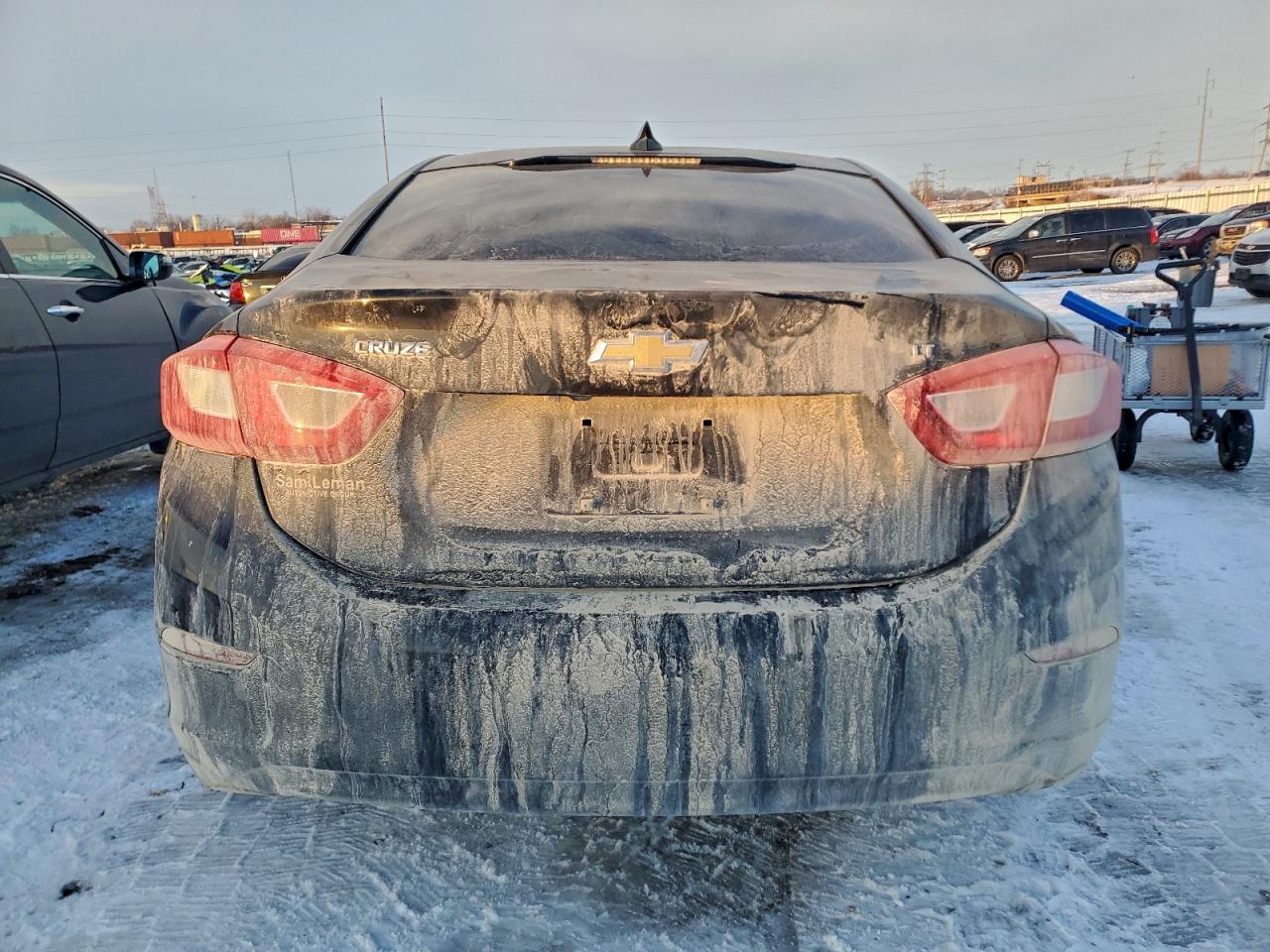 2017 CHEVROLET CRUZE LT photo 6