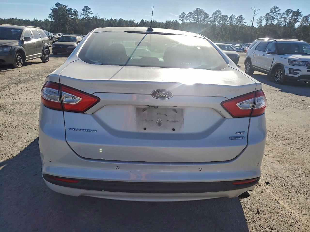 2016 FORD FUSION SE photo 6