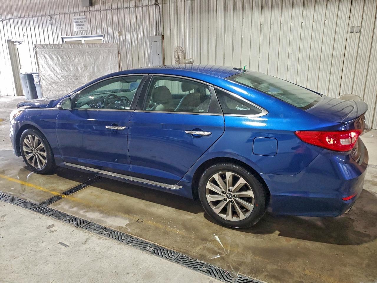 2017 HYUNDAI SONATA SPORT photo 2