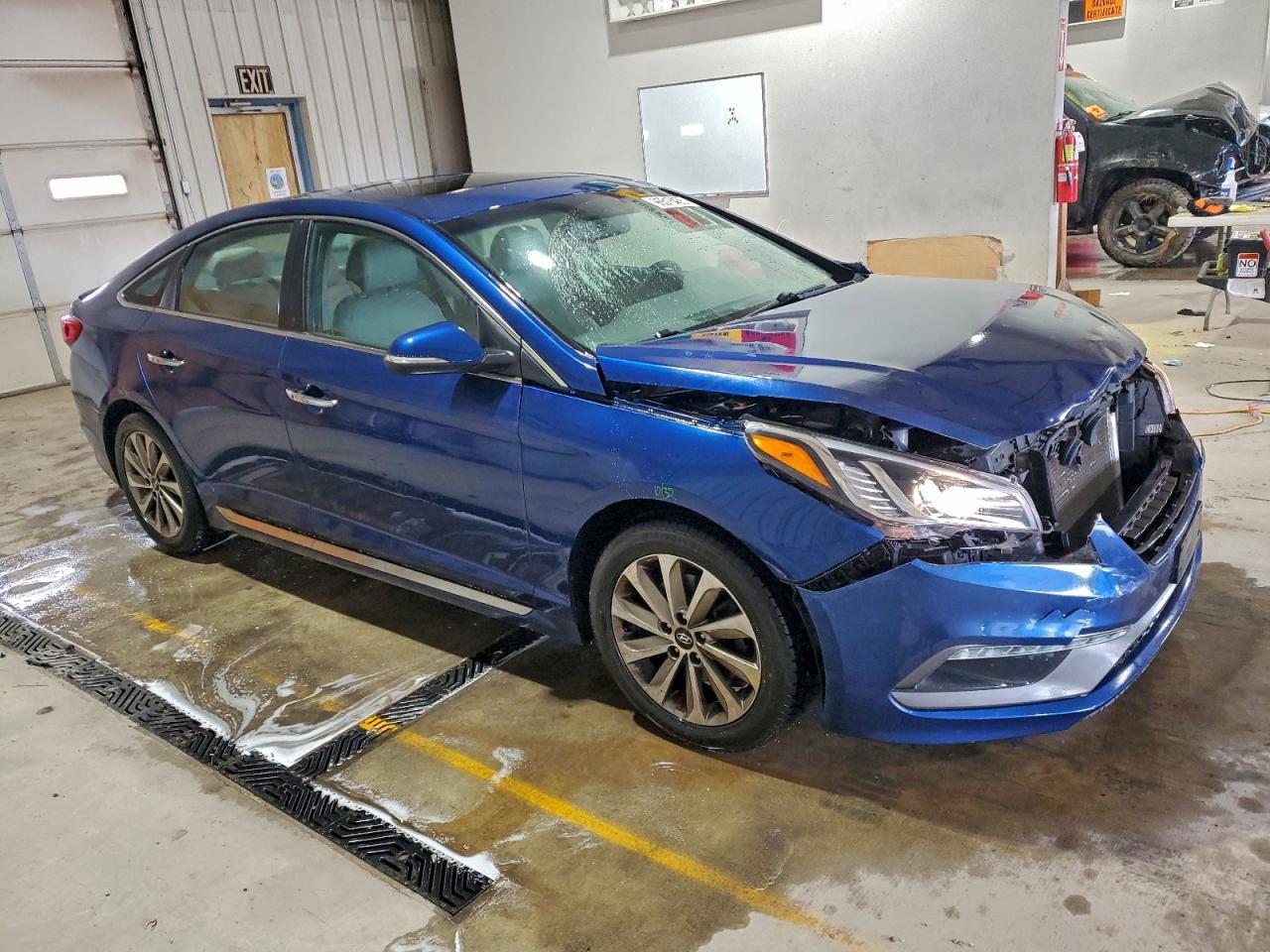2017 HYUNDAI SONATA SPORT photo 4