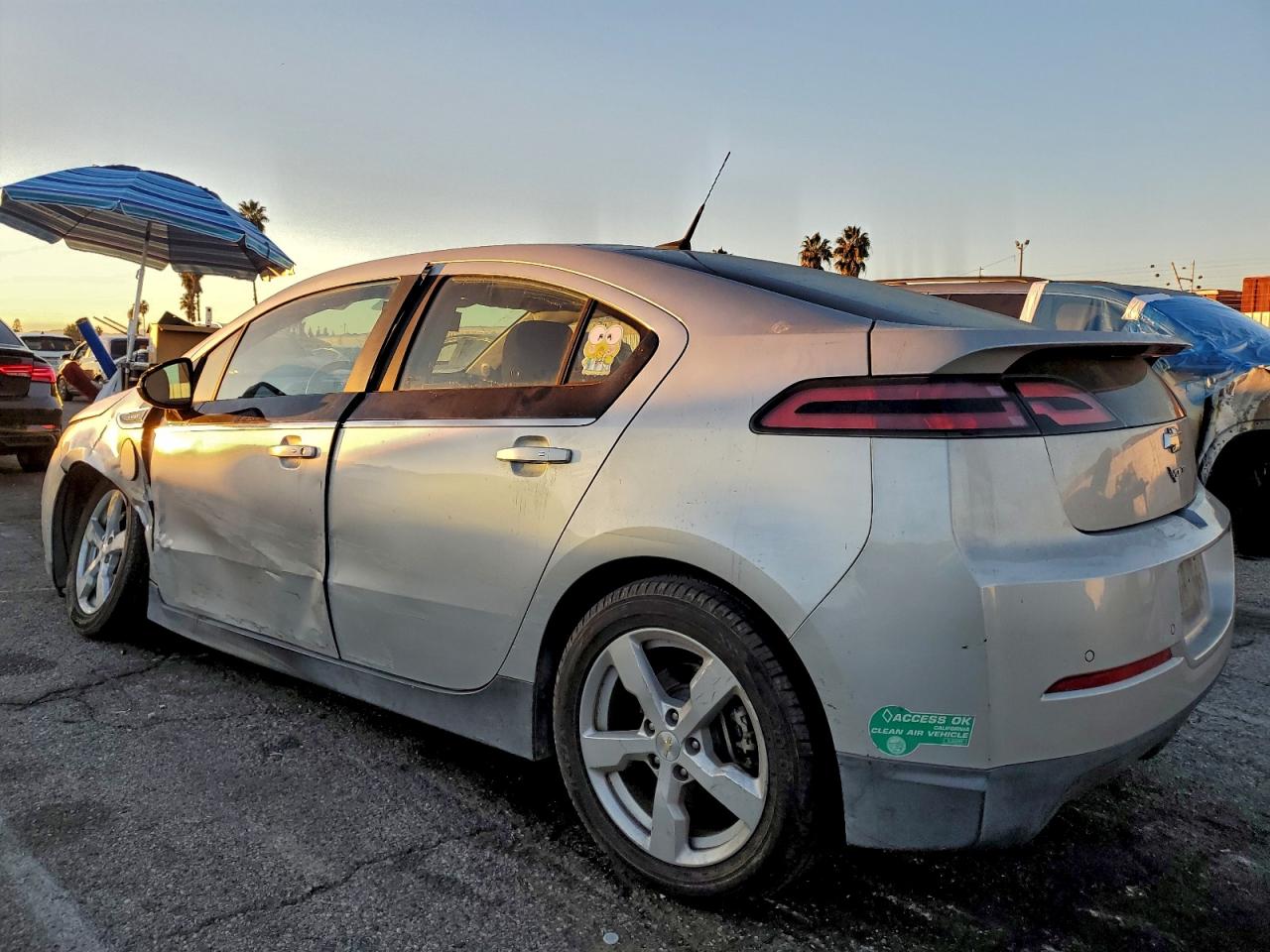2014 CHEVROLET VOLT photo 2