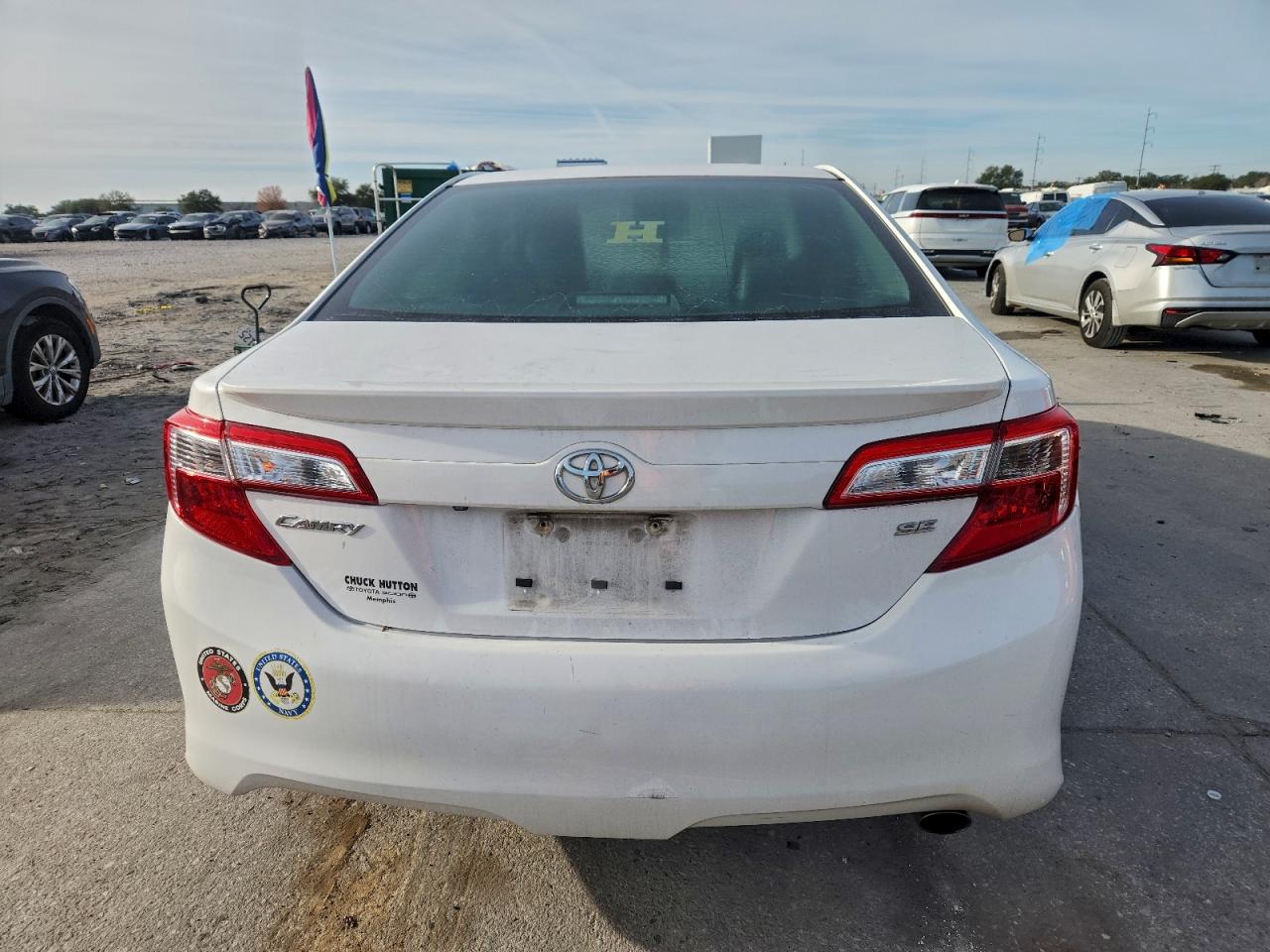 2014 TOYOTA CAMRY L photo 6