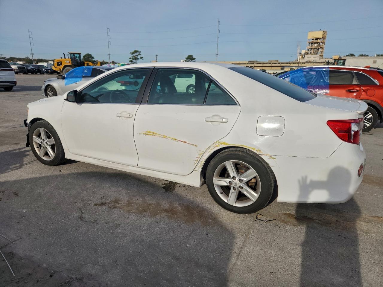 2014 TOYOTA CAMRY L photo 2