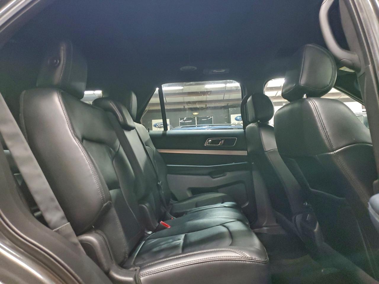 2016 FORD EXPLORER XLT photo 21