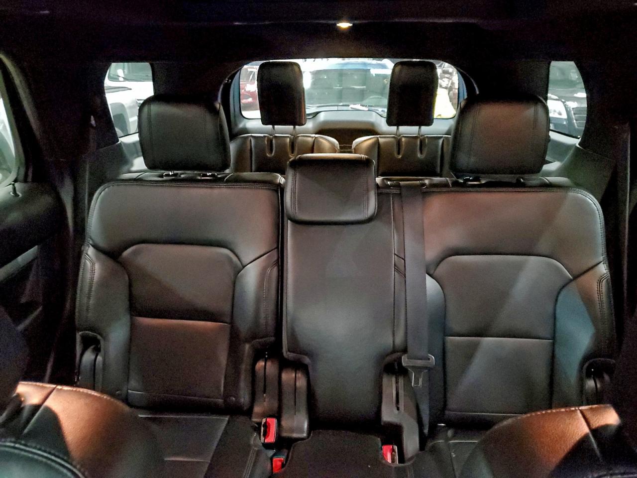 2016 FORD EXPLORER XLT photo 19