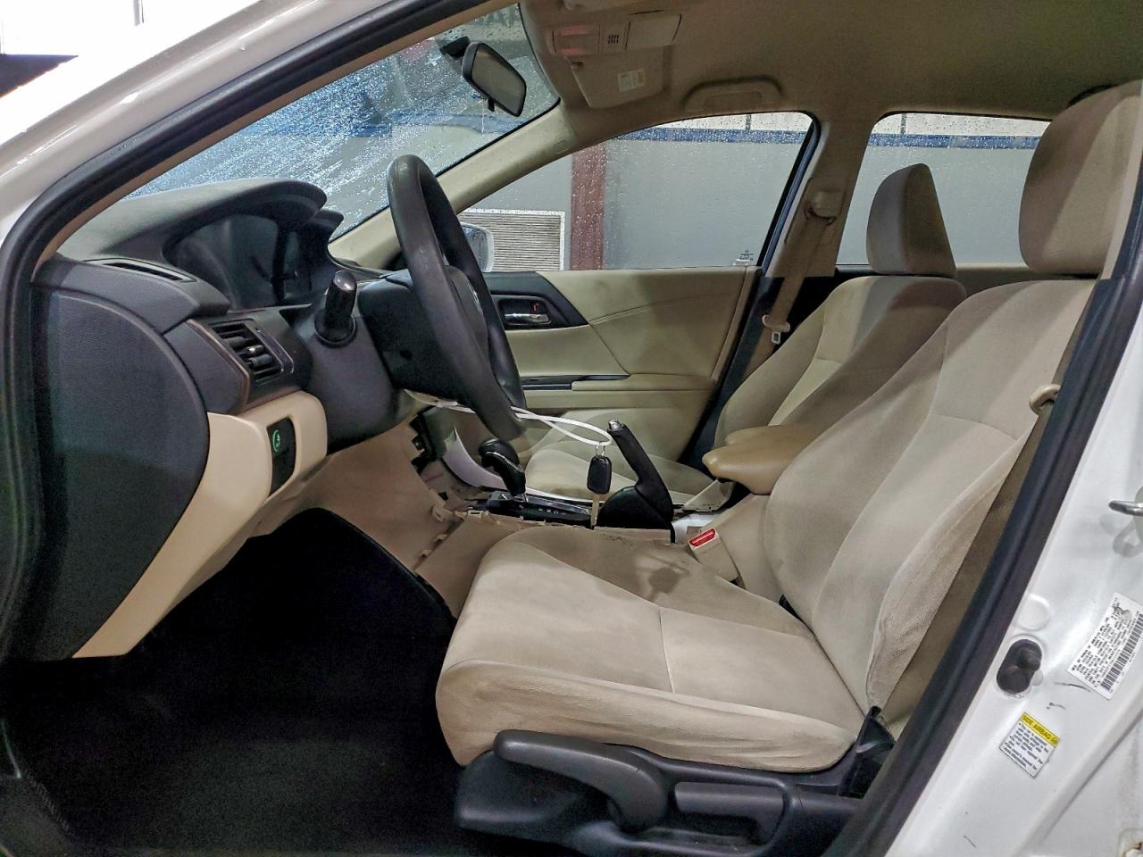 2013 HONDA ACCORD LX photo 13