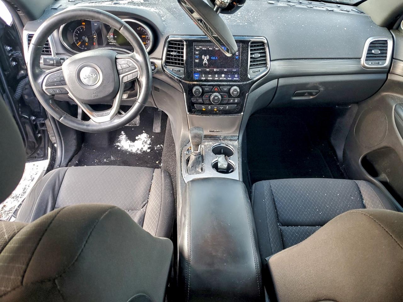 2019 JEEP GRAND CHEROKEE LAREDO photo 8