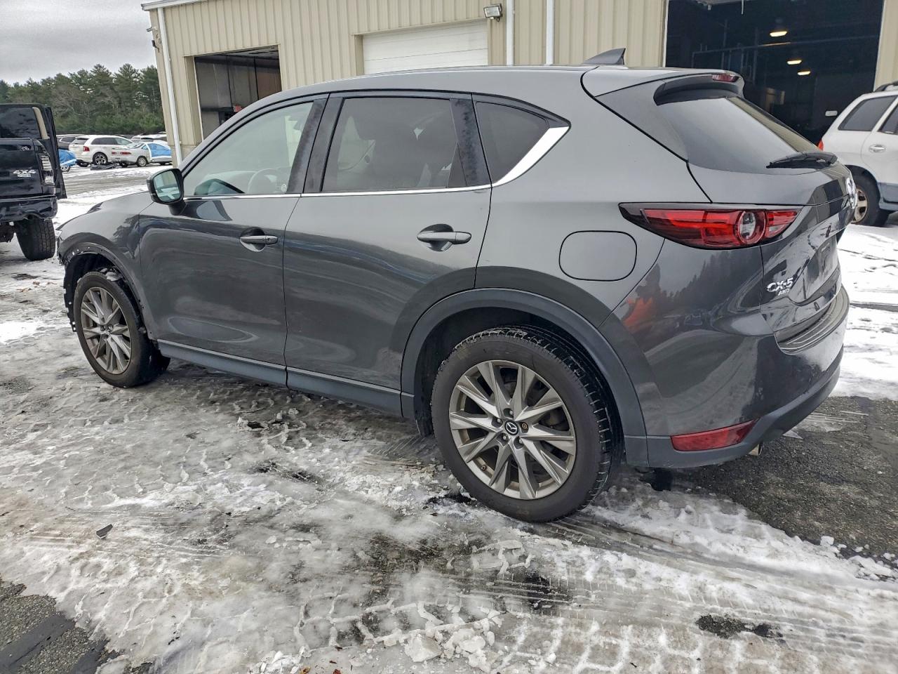 2020 MAZDA CX-5 GRAND TOURING RESERVE photo 2