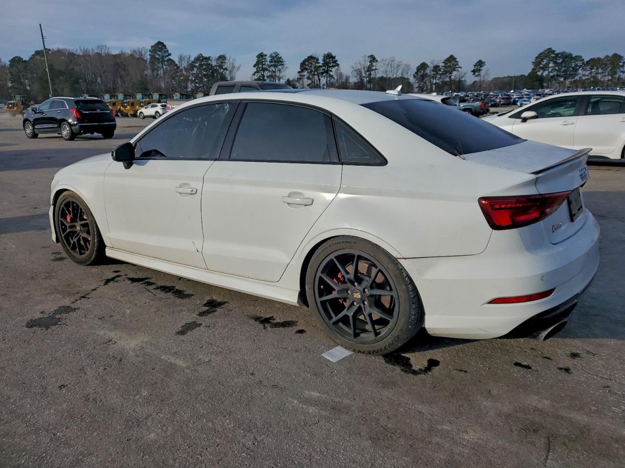 2018 AUDI RS3 photo 2