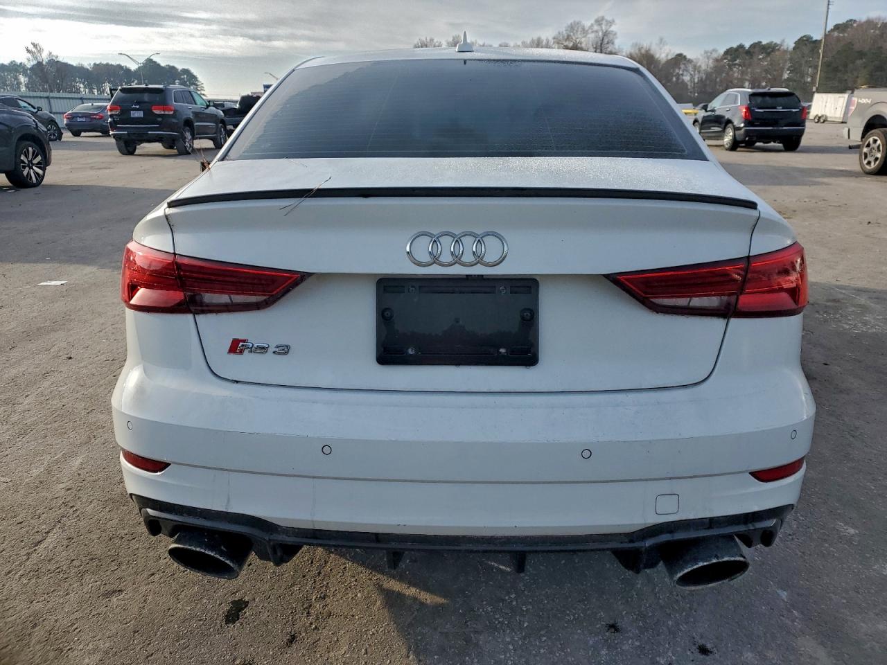 2018 AUDI RS3 photo 6