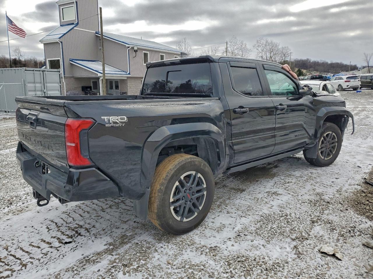 2024 TOYOTA TACOMA TRD SPORT HV photo 7