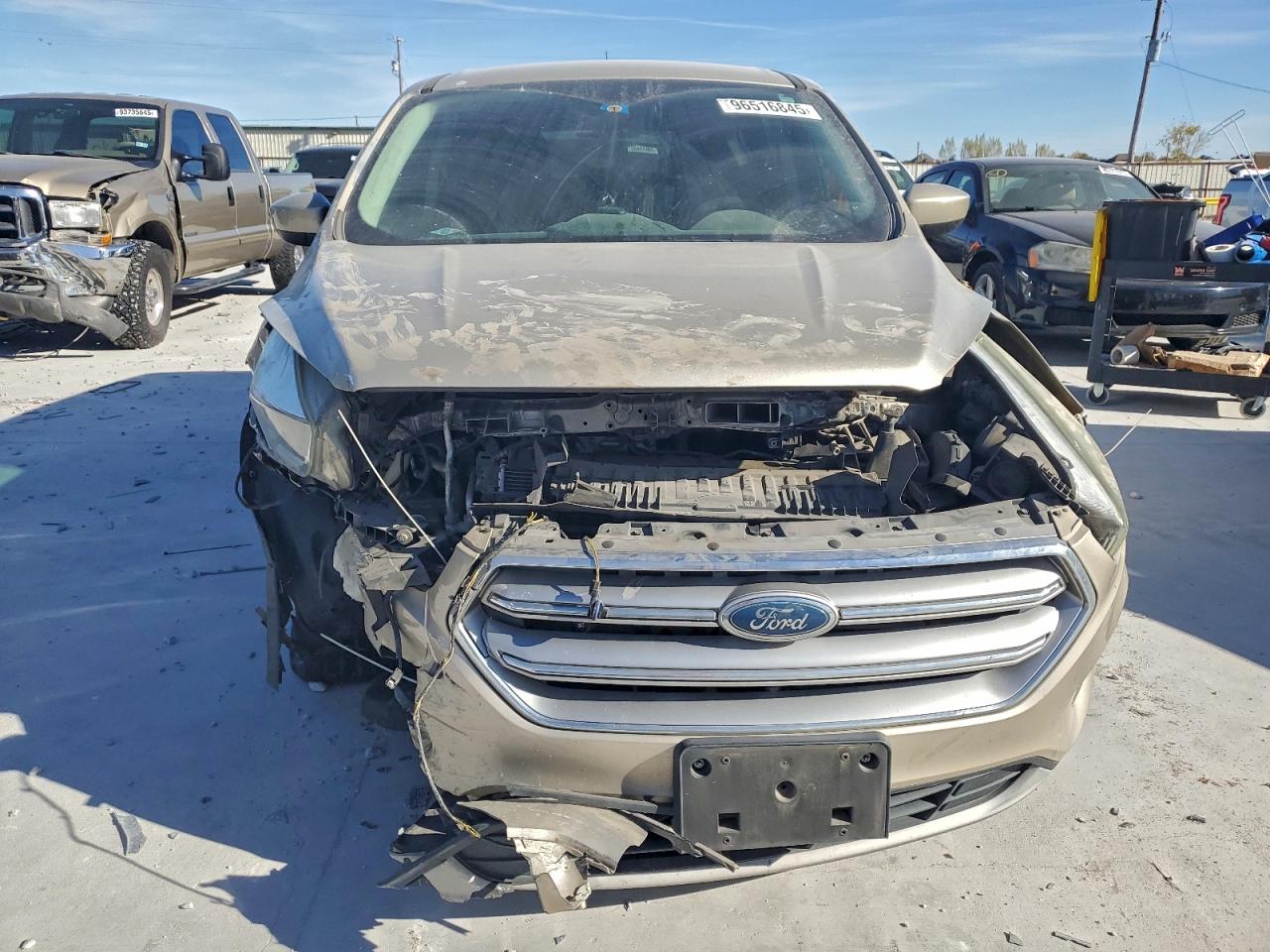 2017 FORD ESCAPE SE photo 5