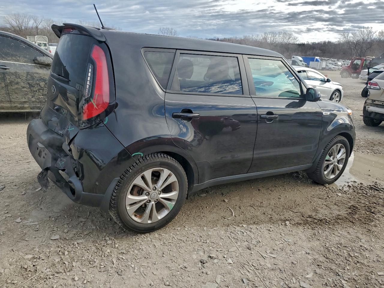 2015 KIA SOUL + photo 3