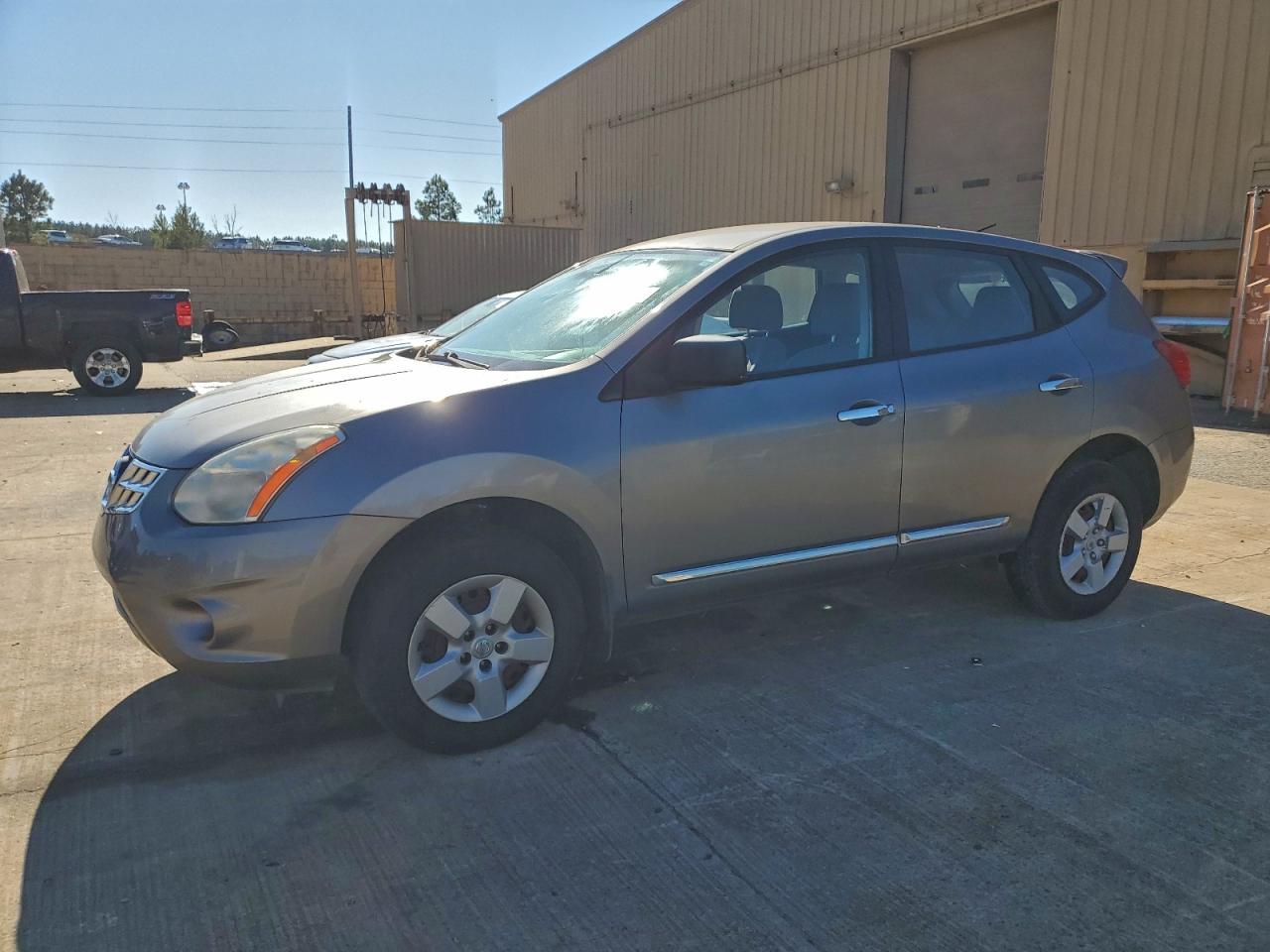 2013 NISSAN ROGUE S — MINOR DENT/SCRATCHES damage — photo 1