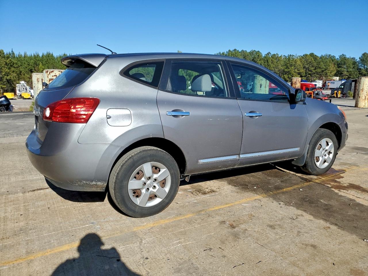 2013 NISSAN ROGUE S photo 3