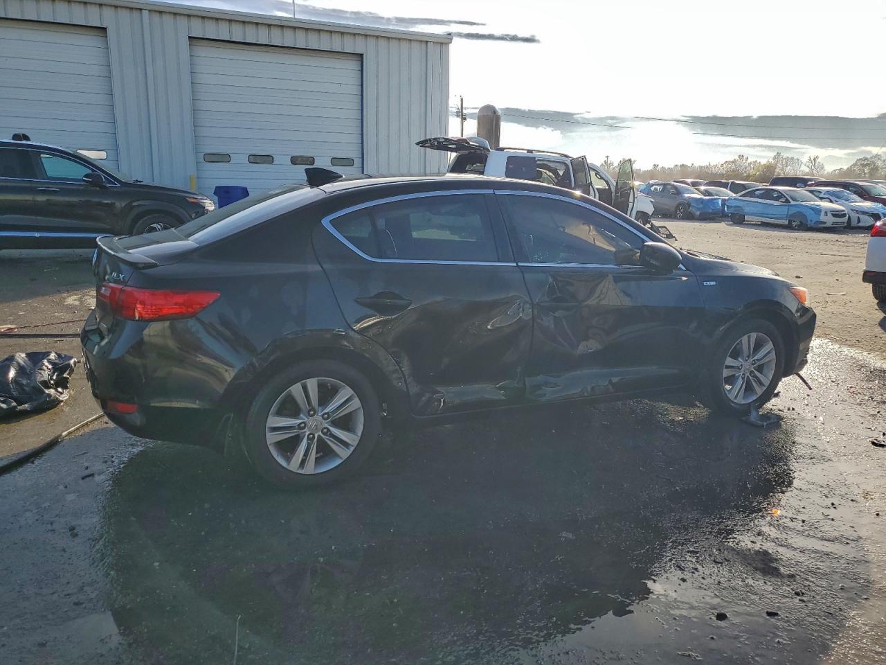 2013 ACURA ILX HYBRID TECH photo 3