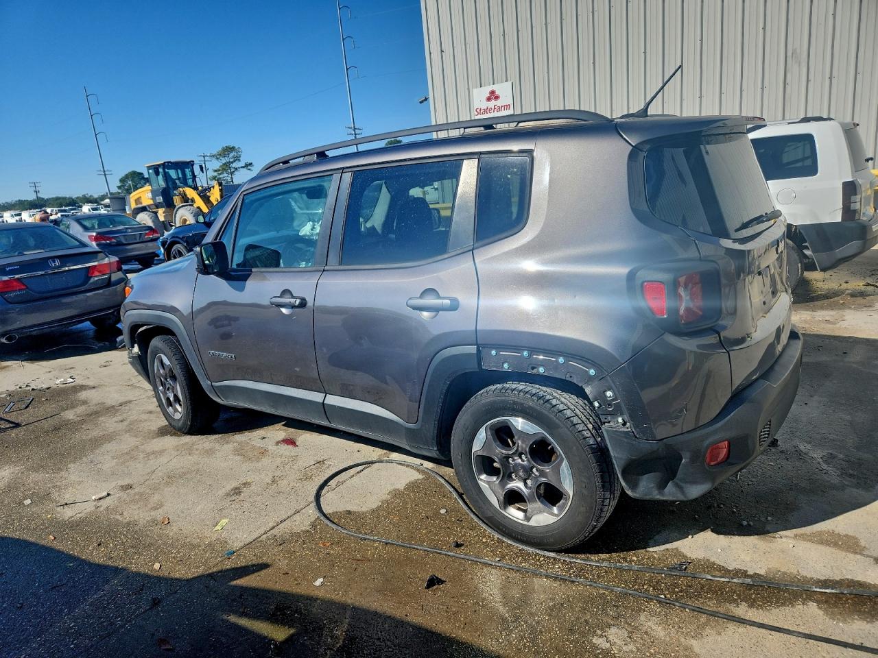 2017 JEEP RENEGADE SPORT photo 2