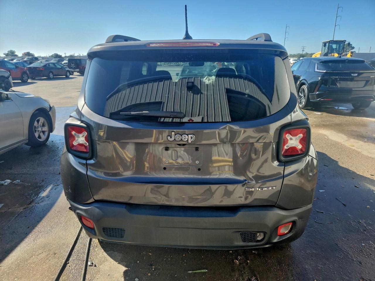 2017 JEEP RENEGADE SPORT photo 6