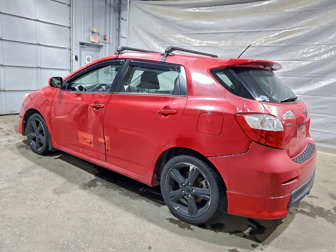 2010 TOYOTA COROLLA MATRIX S photo 2