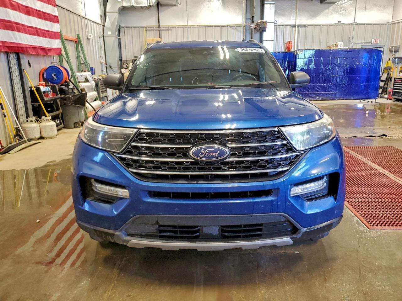 2020 FORD EXPLORER XLT photo 9