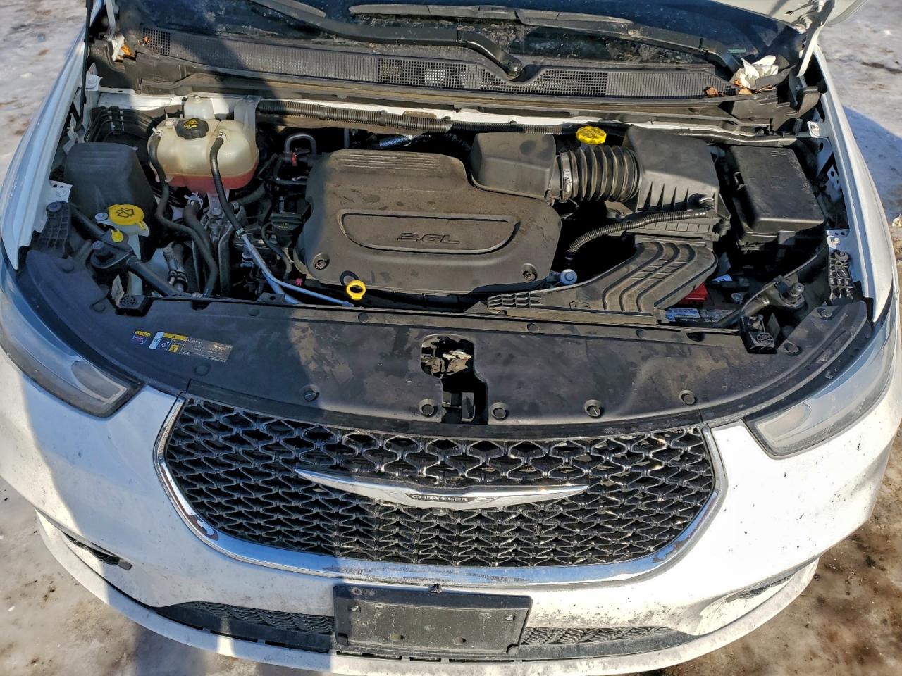 2023 CHRYSLER PACIFICA TOURING L photo 12