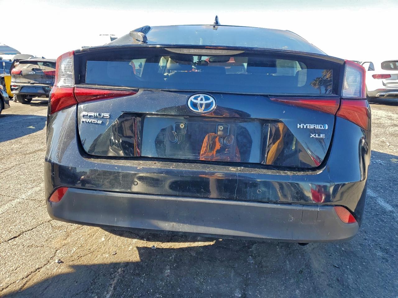 2019 TOYOTA PRIUS photo 6