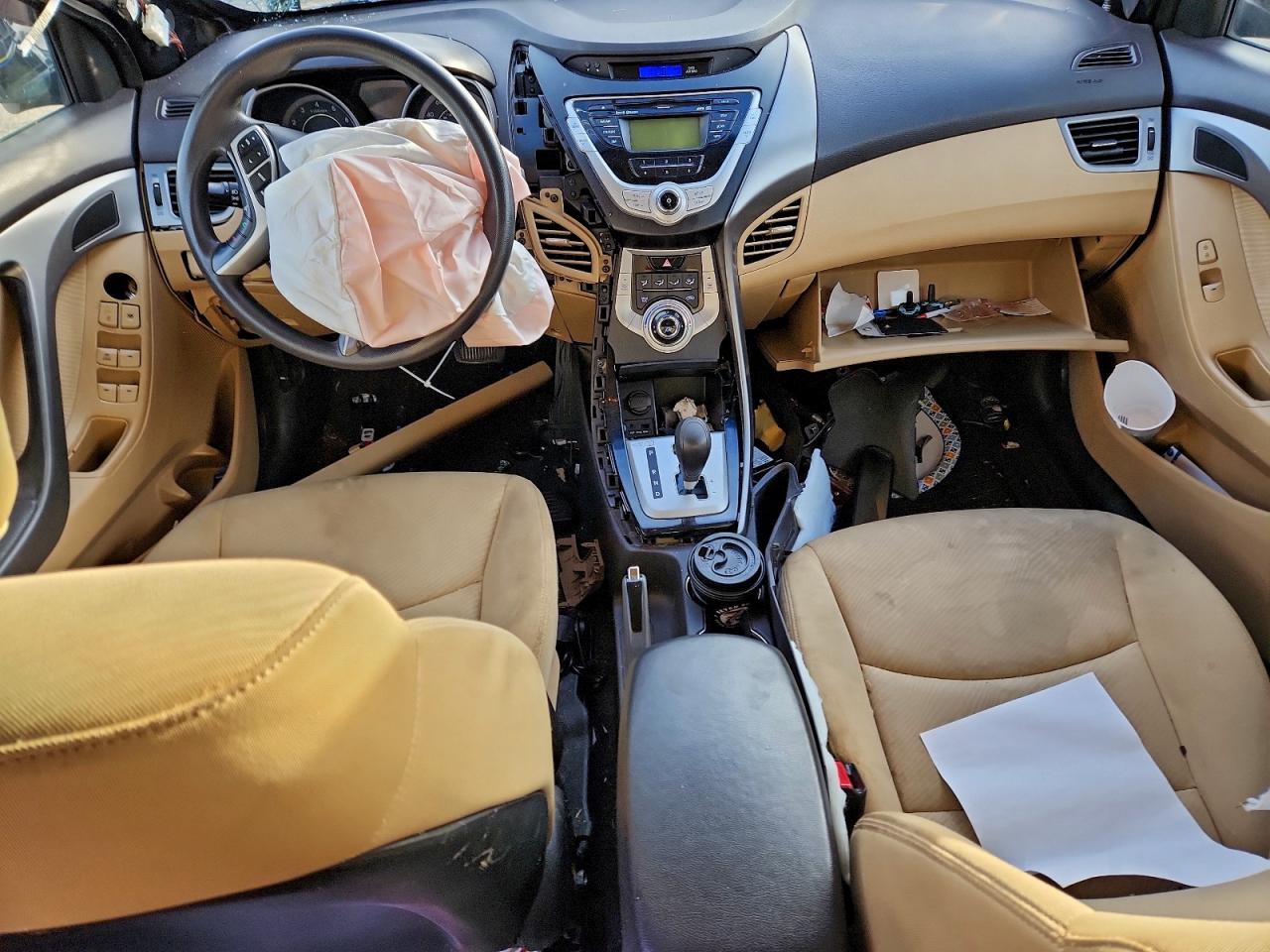 2012 HYUNDAI ELANTRA GLS photo 8