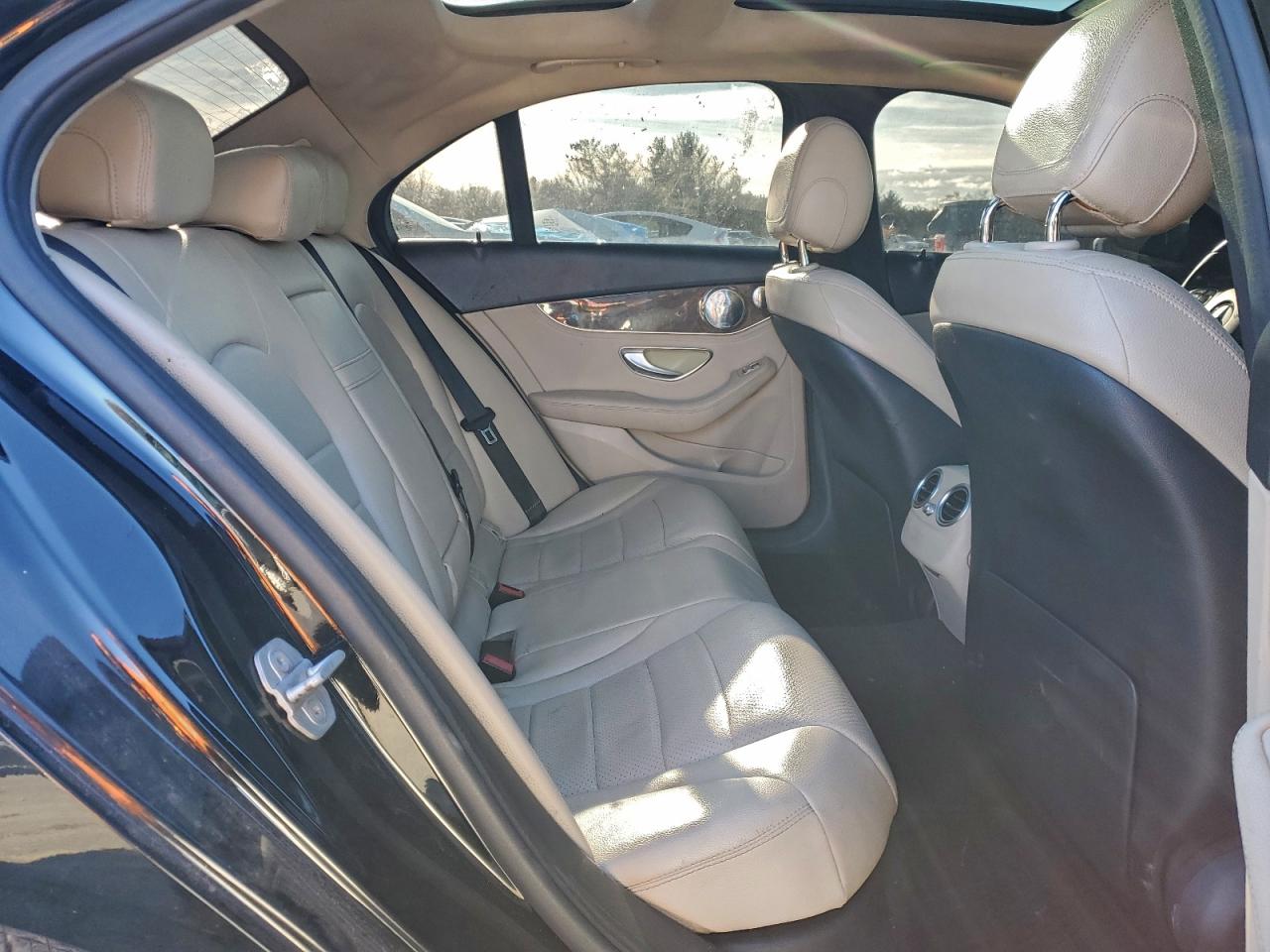 2015 MERCEDES-BENZ C 300 4MATIC photo 10