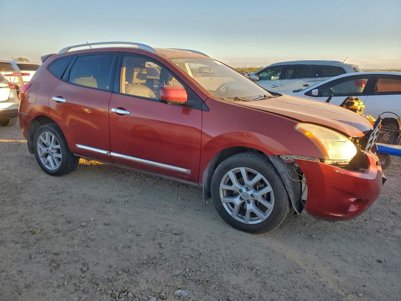 2013 NISSAN ROGUE S photo 4