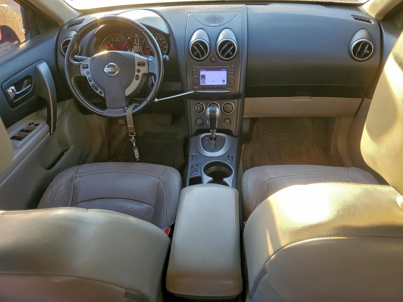 2013 NISSAN ROGUE S photo 8