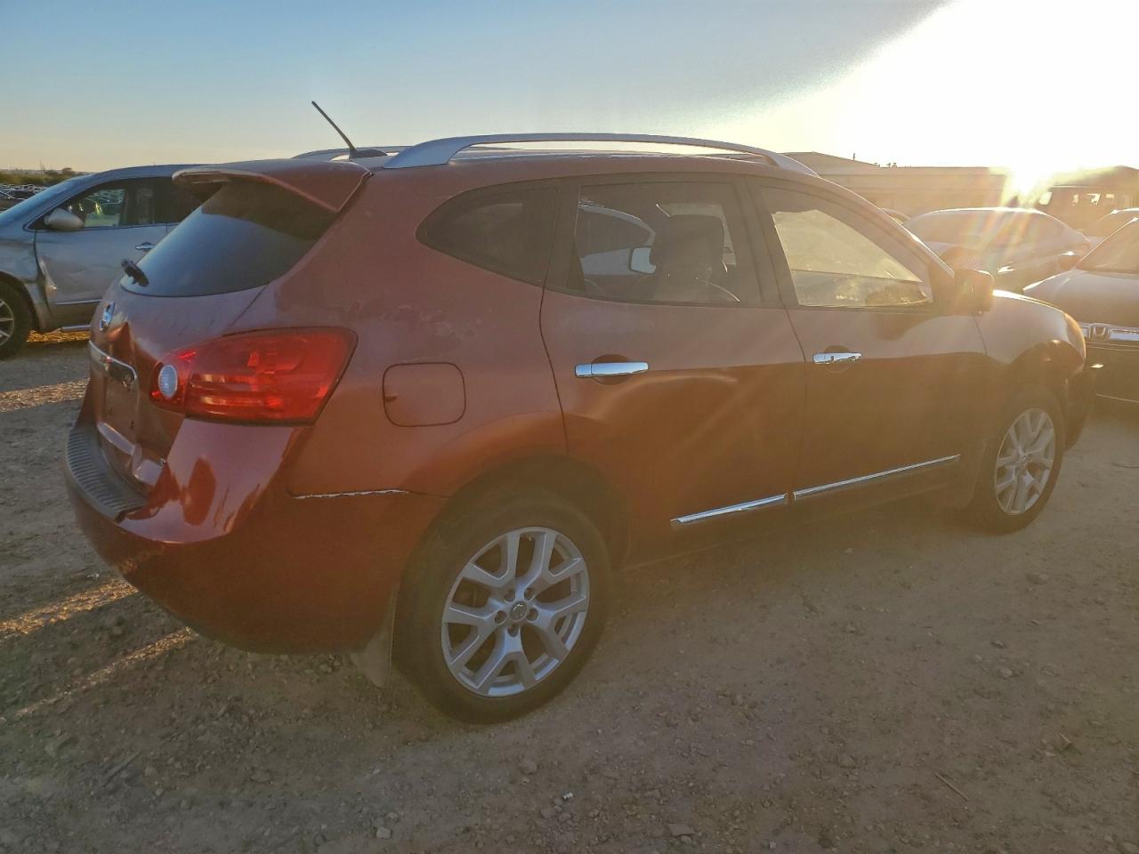 2013 NISSAN ROGUE S photo 3