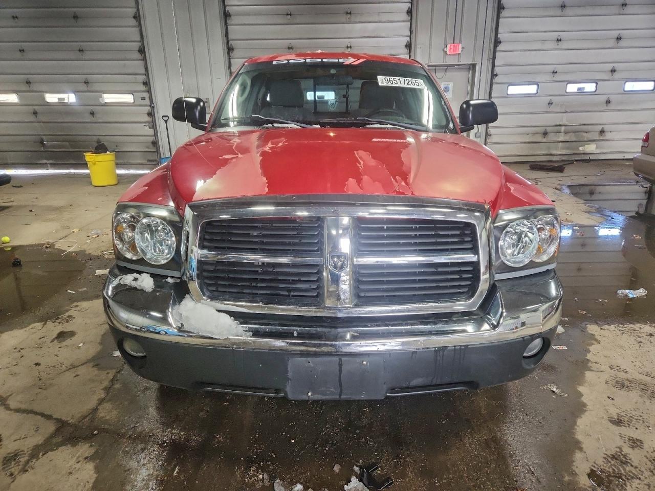 2005 DODGE DAKOTA SLT photo 5
