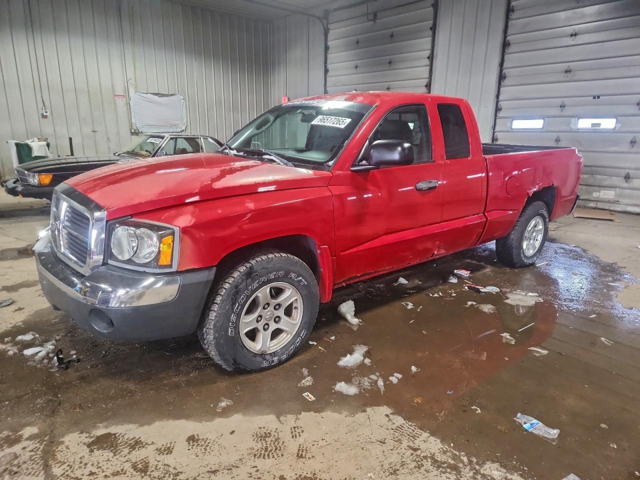 2005 DODGE DAKOTA