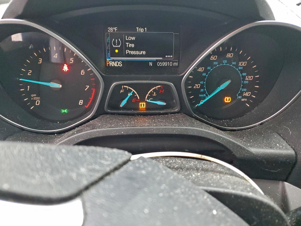 2016 FORD ESCAPE SE photo 9