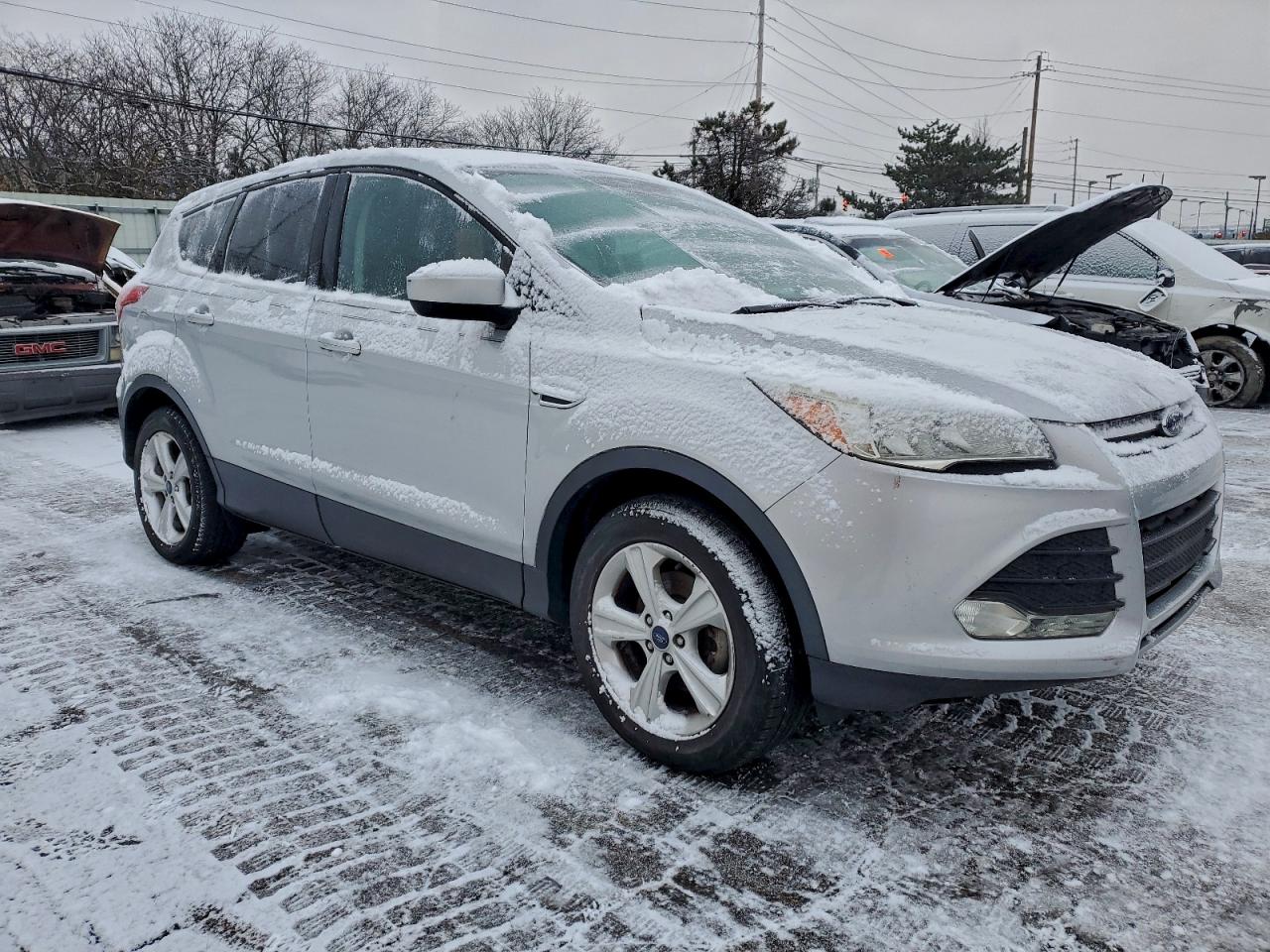 2016 FORD ESCAPE SE photo 4
