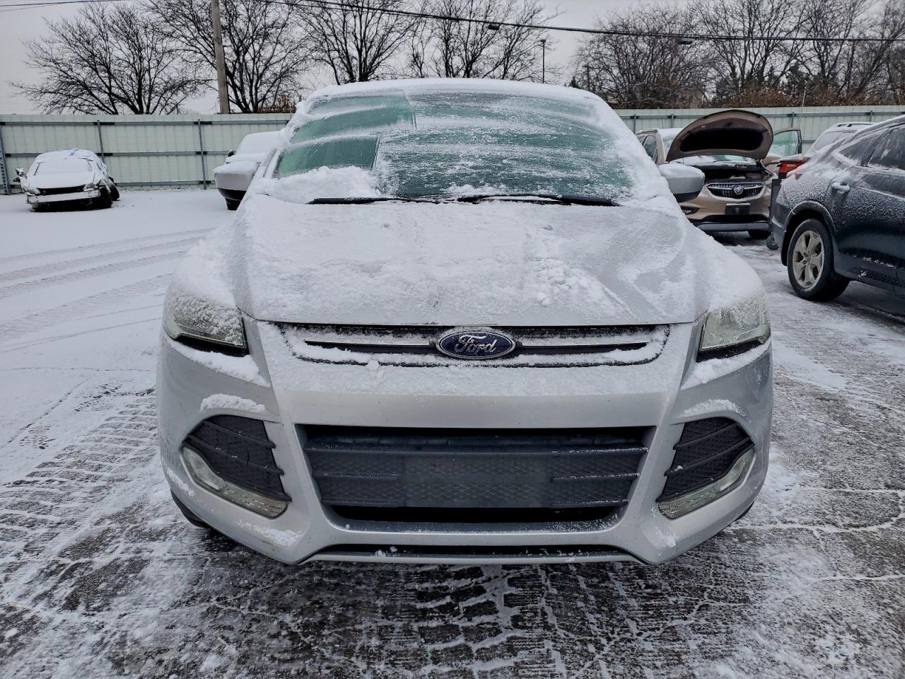 2016 FORD ESCAPE SE photo 5