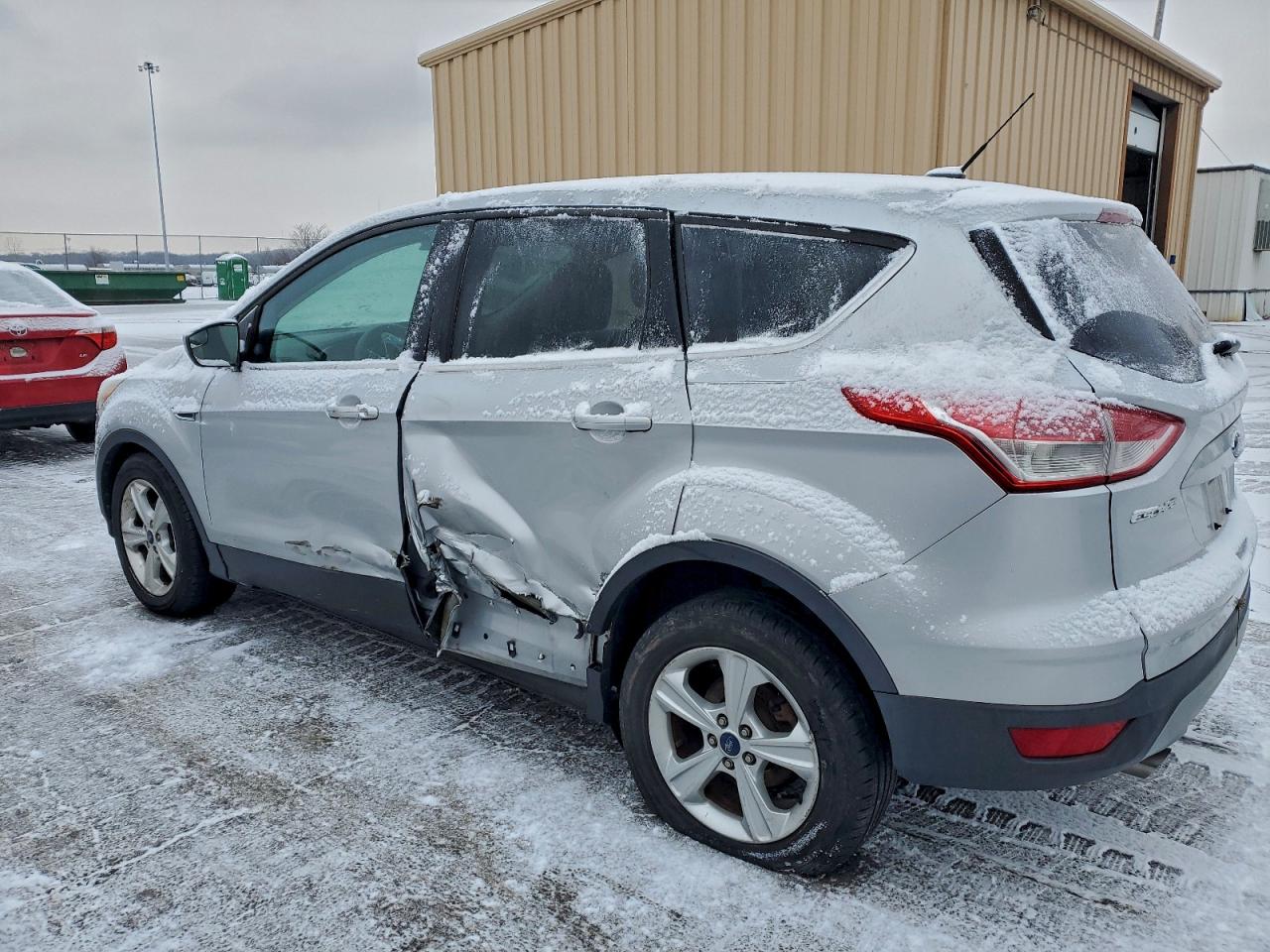 2016 FORD ESCAPE SE photo 2