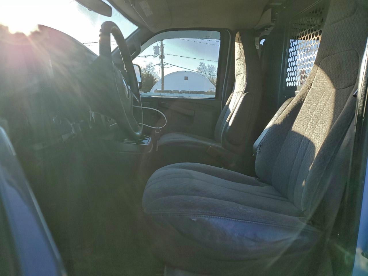 2017 GMC SAVANA 2500 UTILITY / SERVICE VAN photo 13
