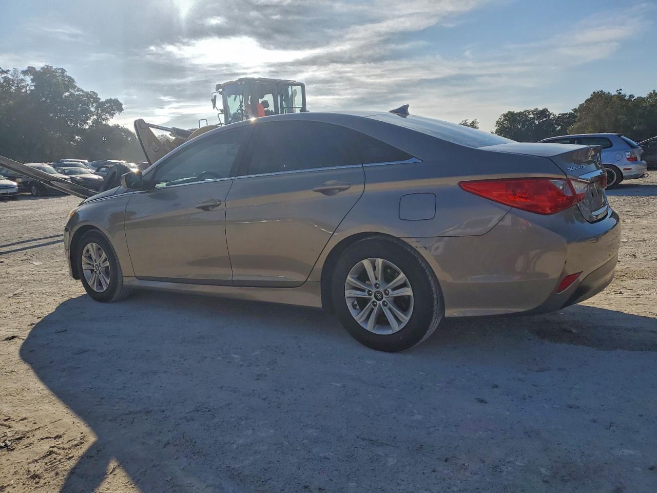 2014 HYUNDAI SONATA GLS photo 2