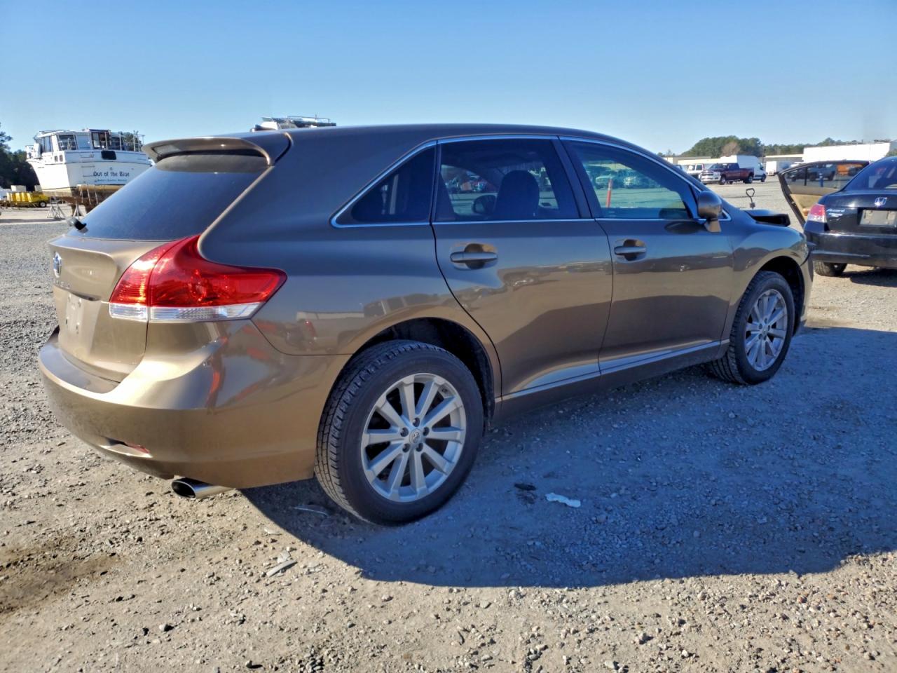 2010 TOYOTA VENZA photo 3