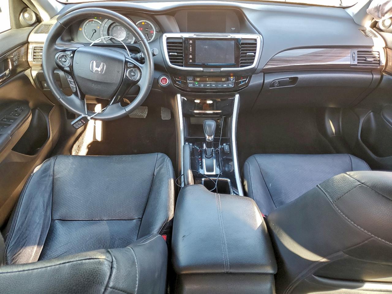 2017 HONDA ACCORD EXL photo 15