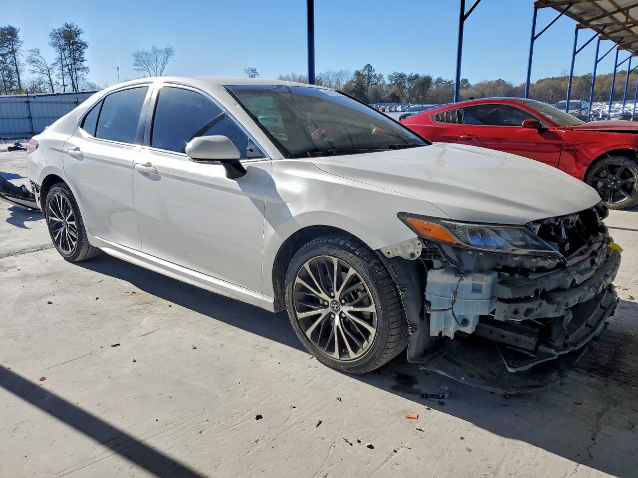 2018 TOYOTA CAMRY L photo 4