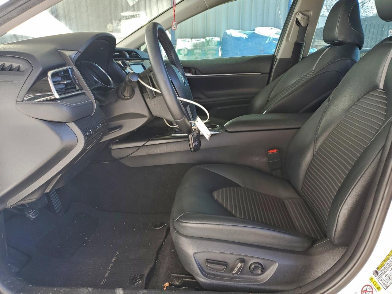 2018 TOYOTA CAMRY L photo 7