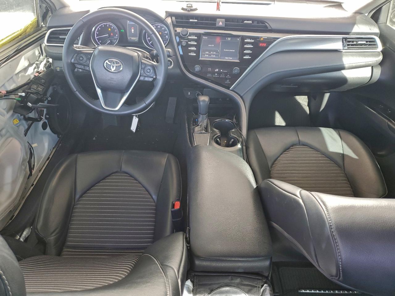 2018 TOYOTA CAMRY L photo 8