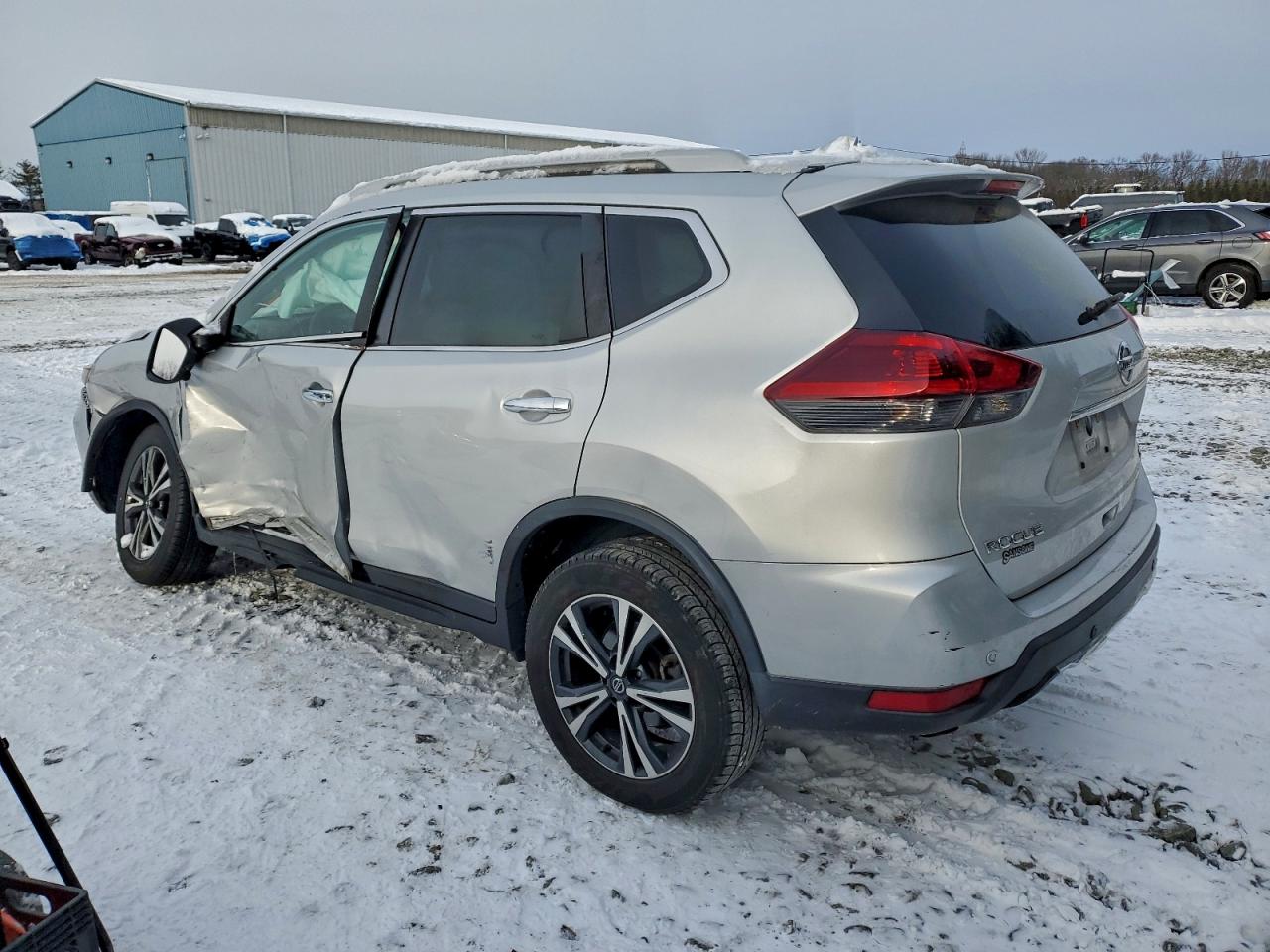 2020 NISSAN ROGUE S photo 2