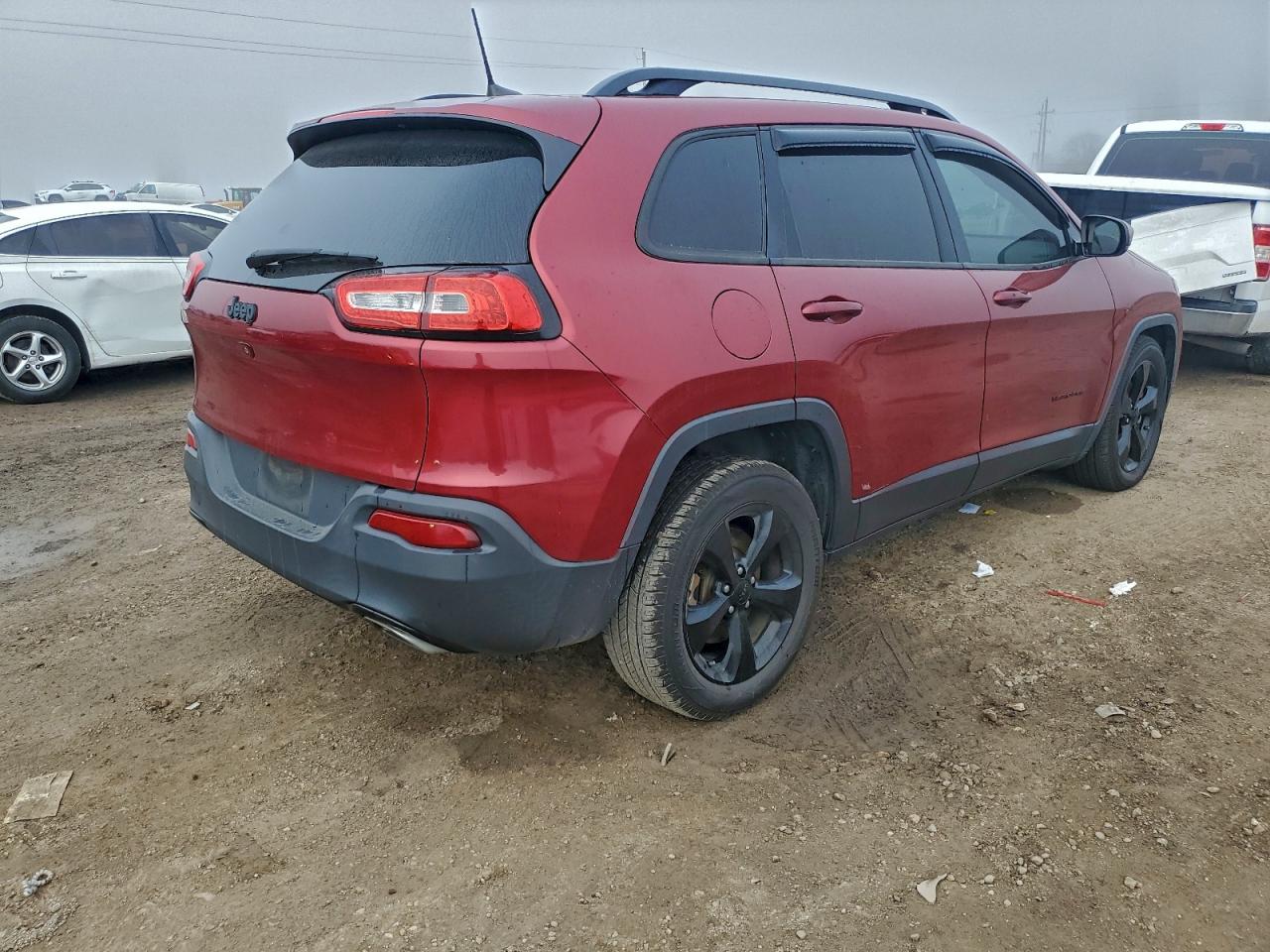 2017 JEEP CHEROKEE photo 3