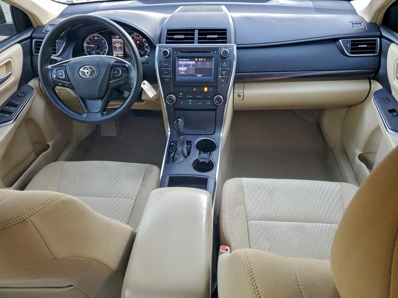 2017 TOYOTA CAMRY LE photo 8