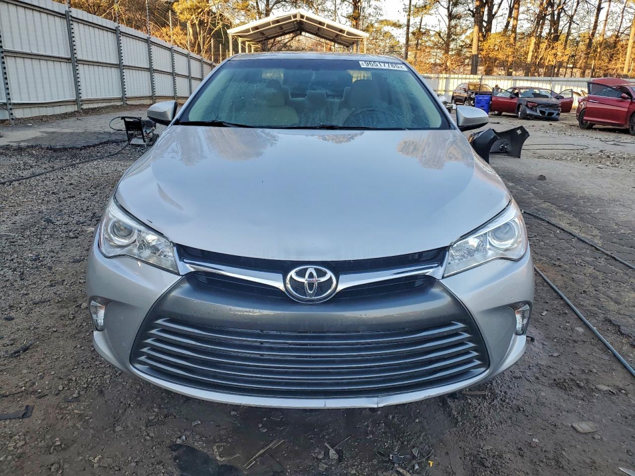 2017 TOYOTA CAMRY LE photo 5